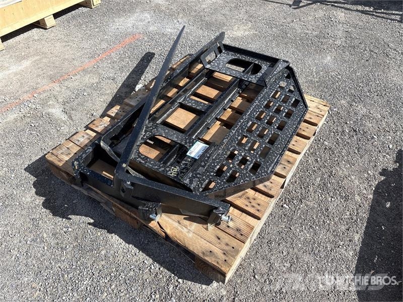 GIYI GY-DHC 60 in Skid Steer Forks (Unused) Trukkihaarukat