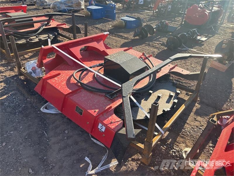  GIYI GY-DM59 39 in Disc Skid Steer Mulcher (Unused ماكينات تقطيع أخشاب الحراجة