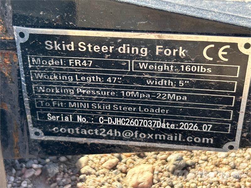  GIYI GY-FR47 47 in Mini Skid Steer Forks (Unused) Građevinarske viljuške