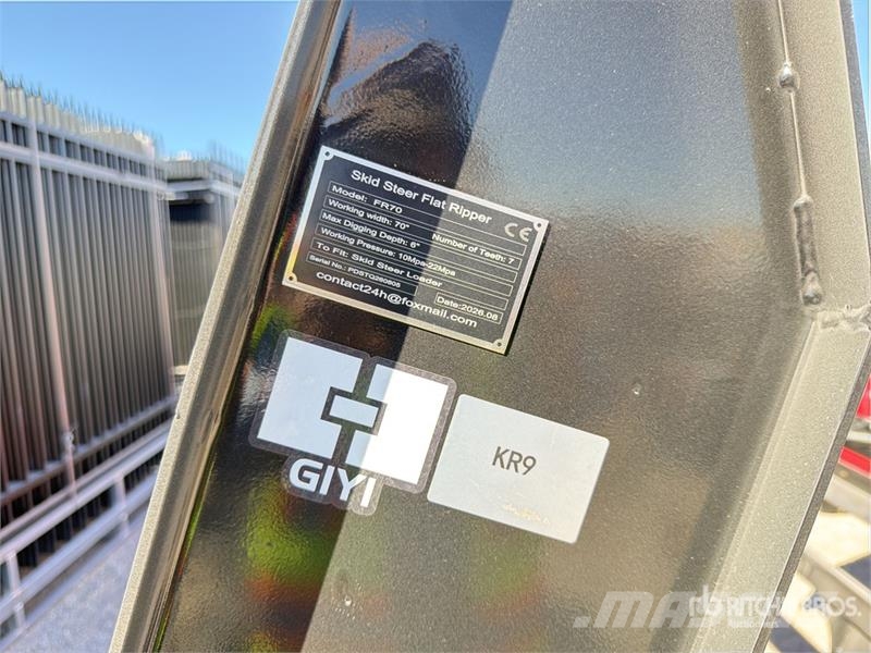 GIYI GY-FR70 70 in Skid Steer Landplane (Unused) 重型耙