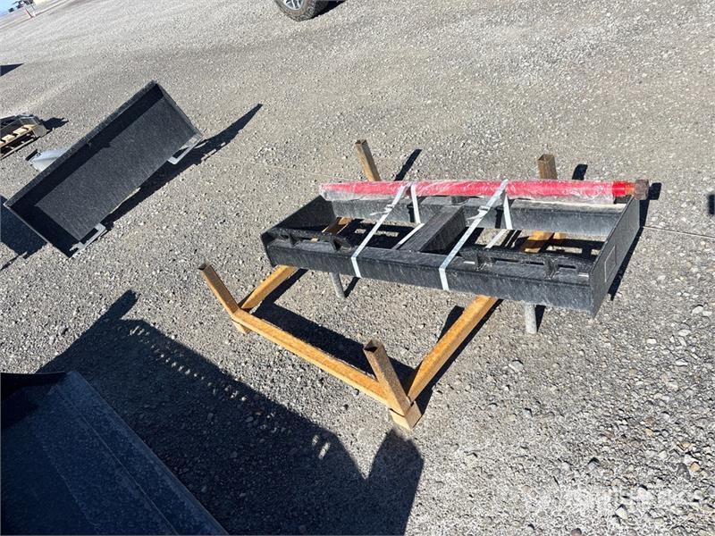 GIYI GY-HF47 45 in Skid Steer Bale Spear (Unused) その他部品