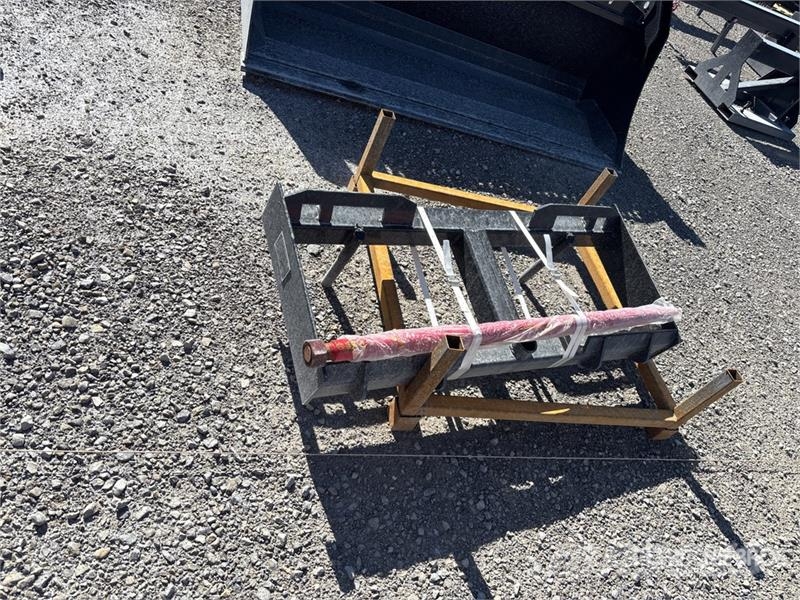 GIYI GY-HF47 45 in Skid Steer Bale Spear (Unused) その他部品