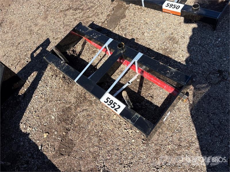  GIYI GY-HF47 46 in Skid Steer Bale Spear (Unused) مكونات أخرى