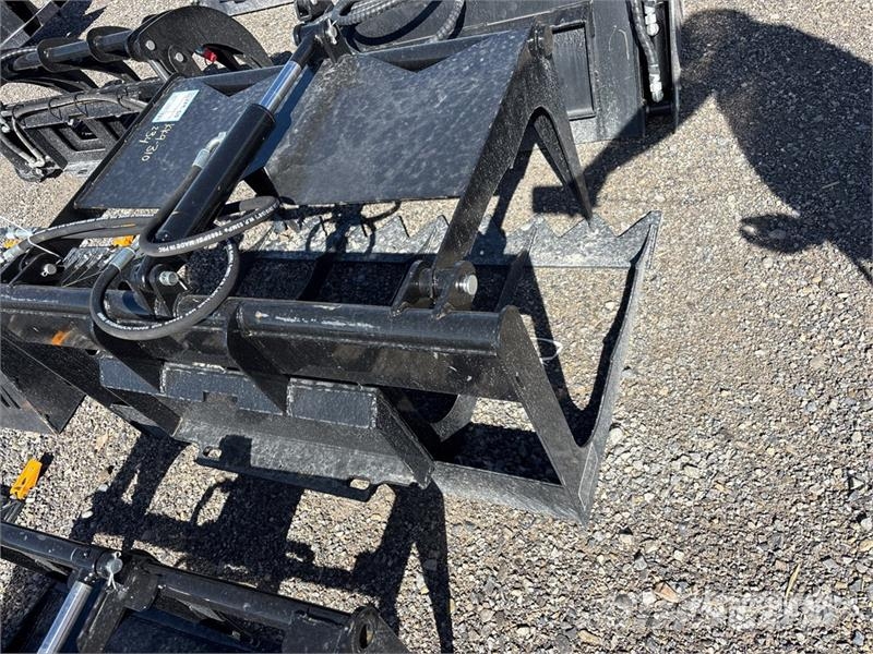  GIYI GY-HWG44 24 in Mini Skid Steer Grapple (Unuse グラップル