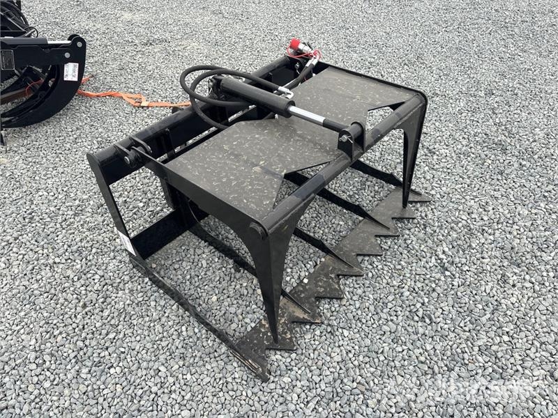 GIYI GY-HWG44 47 in Mini Skid Steer Grapple (Unuse Grijpers