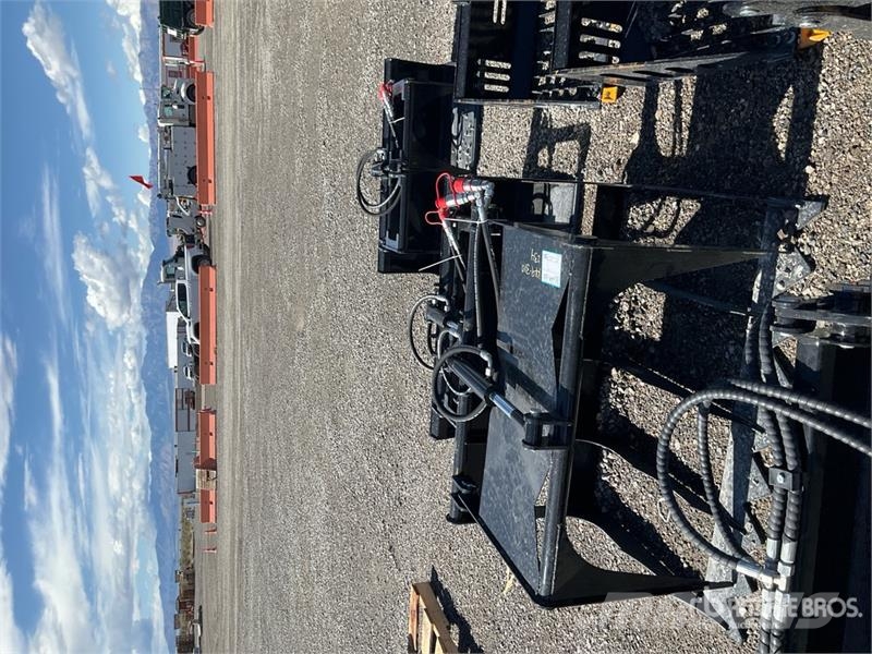 GIYI GY-HWG44 Mini Skid Steer Grapple (Unused) 兩爪吊夾