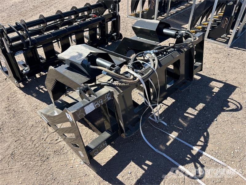GIYI GY-HWG72 72 in Skeleton Skid Steer Grapple Bu Garras