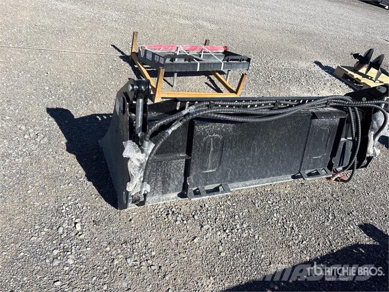 GIYI GY-KH72 72 in Multi-Purpose Skid Steer Bucket Kauhat