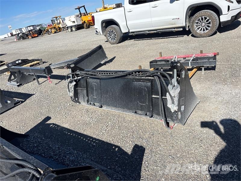 GIYI GY-KH72 72 in Multi-Purpose Skid Steer Bucket Kauhat