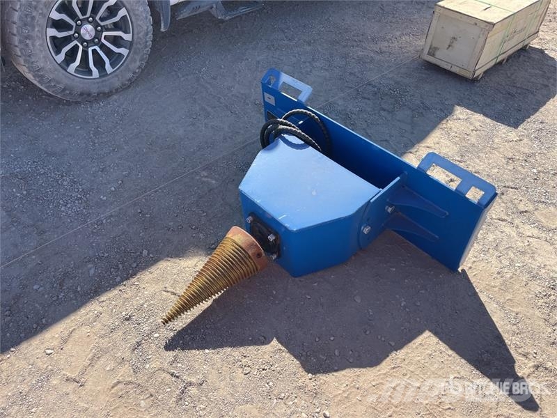 GIYI GY-LS43 43 in Skid Steer Log Splitter (Unused Wood splitters and cutters