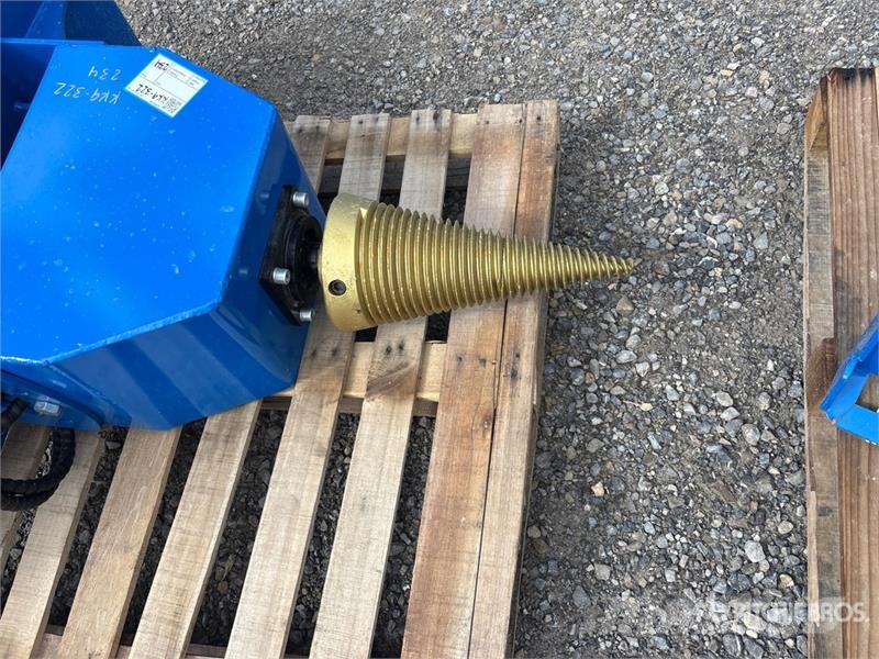 GIYI GY-LS43 43 in Skid Steer Log Splitter (Unused Divisores e cortadores de madeira