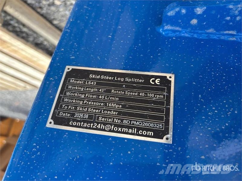 GIYI GY-LS43 43 in Skid Steer Log Splitter (Unused Divisores e cortadores de madeira