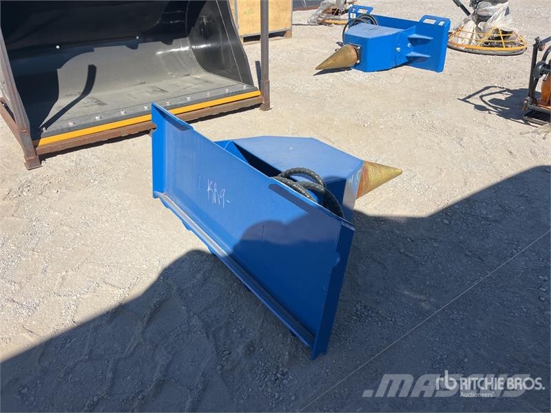 GIYI GY-LS43 43 in Skid Steer Log Splitter (Unused Wood splitters and cutters
