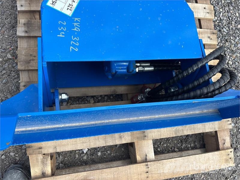 GIYI GY-LS43 43 in Skid Steer Log Splitter (Unused Divisores e cortadores de madeira