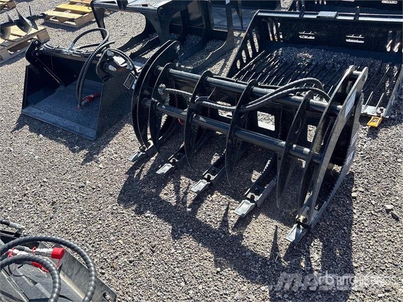  GIYI GY-MCLG60 24 in Mini Skid Steer Grapple (Unus グラップル