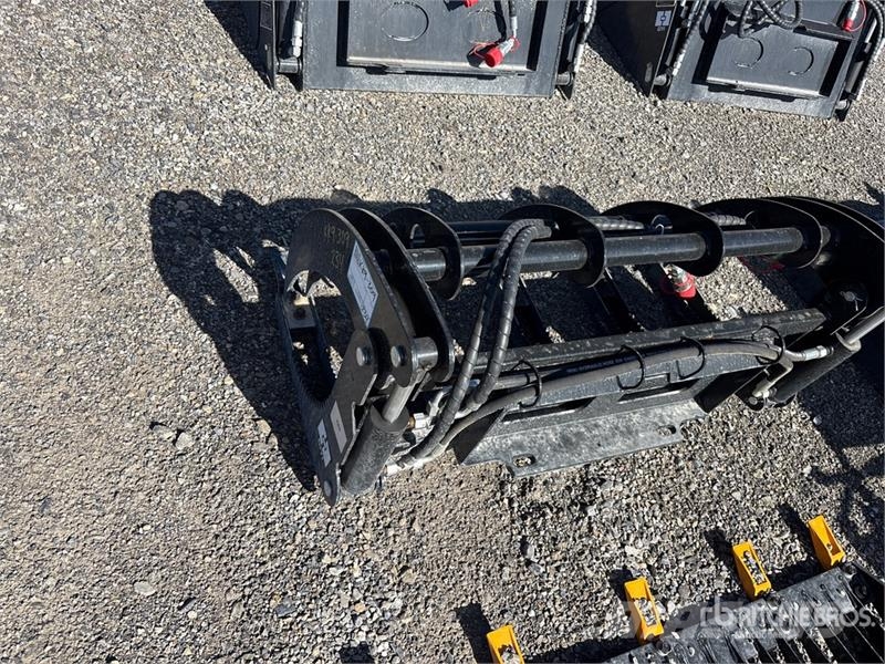  GIYI GY-MCLG60 24 in Mini Skid Steer Grapple (Unus グラップル
