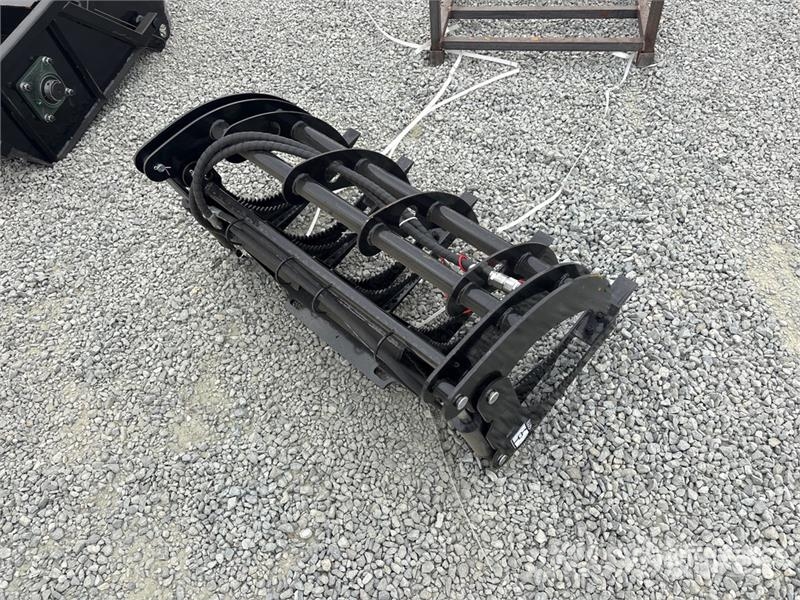 GIYI GY-MCLG60 42 in Mini Skid Steer Grapple (Unus Grijpers
