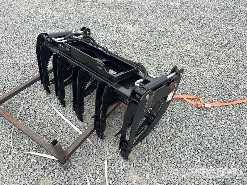 GIYI GY-MCLG60 42 in Mini Skid Steer Grapple (Unus Grijpers