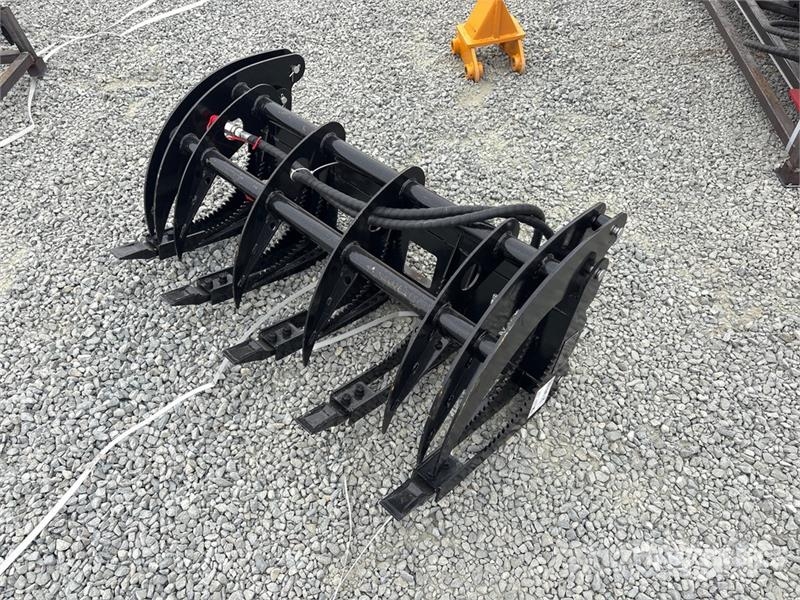 GIYI GY-MCLG60 42 in Mini Skid Steer Grapple (Unus Grijpers