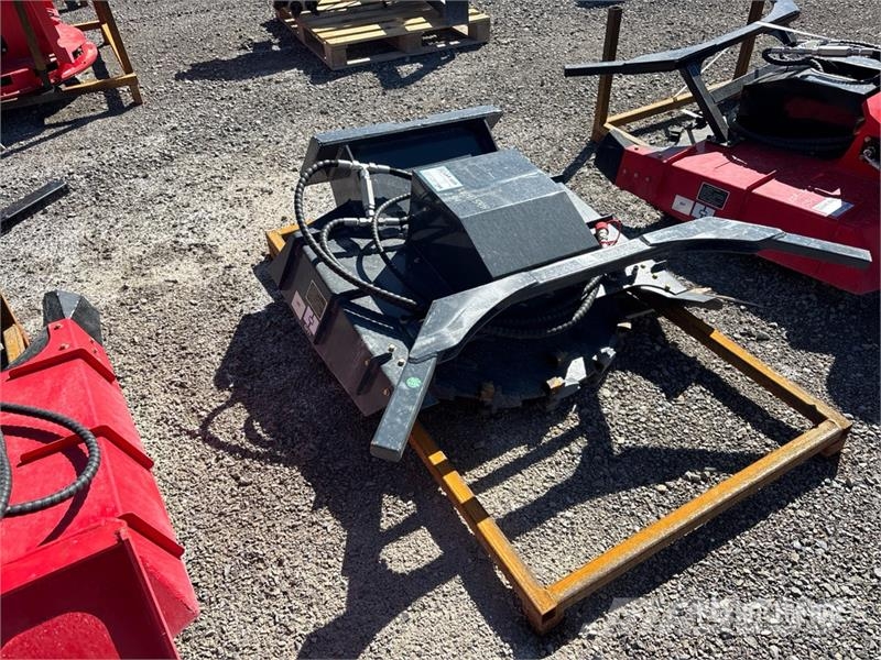 GIYI GY-MDM50 24 in Mini Skid Steer Mulcher (Unuse Trince forestali