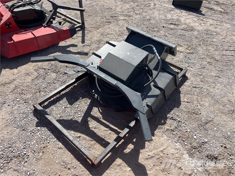 GIYI GY-MDM50 33 in Mini Disc Skid Steer Mulcher ( Forestry mulchers