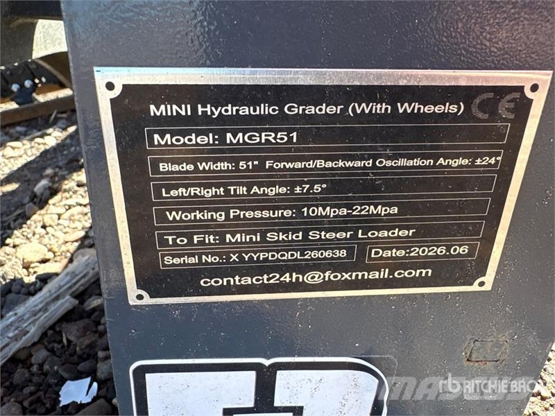 GIYI GY-MGR51 51 in Mini Skid Steer Grader Drugi deli