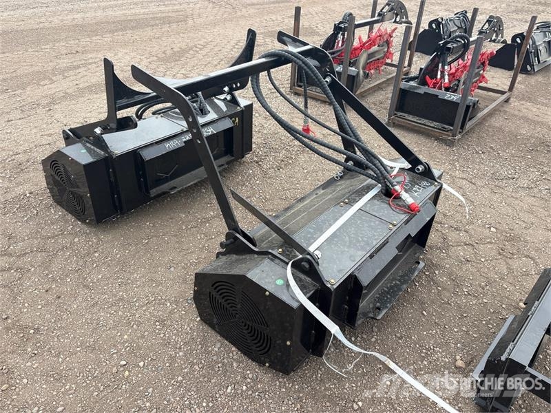 GIYI GY-ML45 32 in Mini Skid Steer Mulcher (Unused Šumarski malčeri