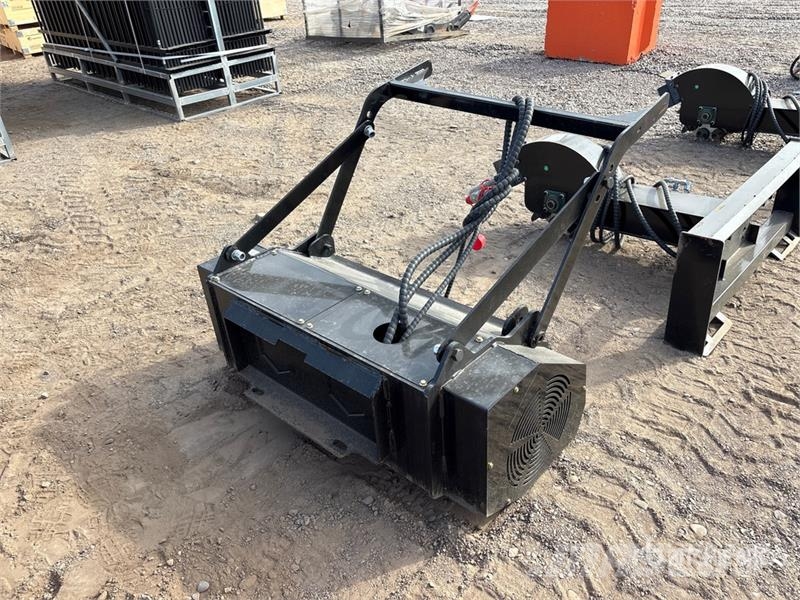 GIYI GY-ML45 32 in Mini Skid Steer Mulcher (Unused Šumski mulčeri