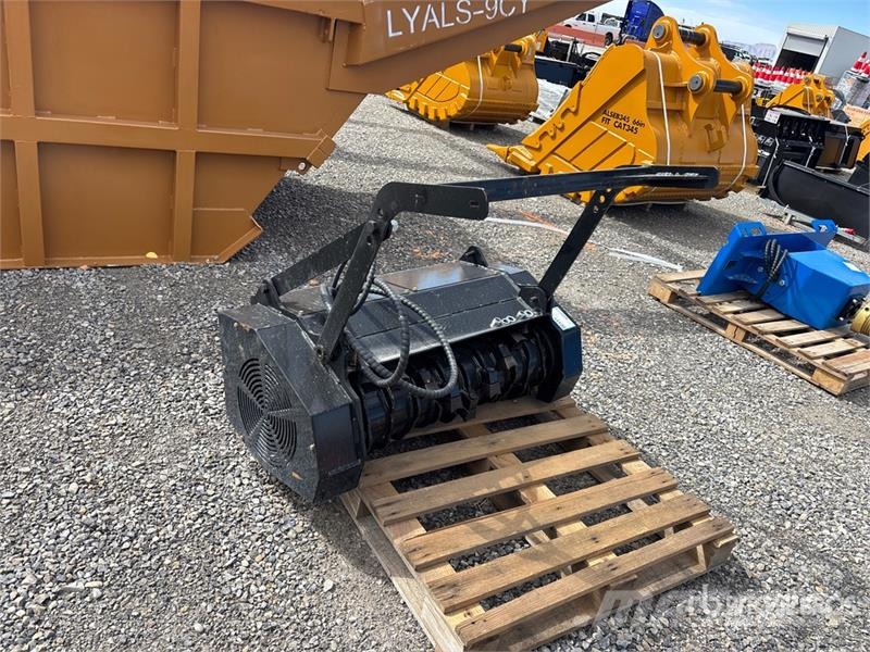 GIYI GY-ML45 32 in Mini Skid Steer Mulcher (Unused Trince forestali
