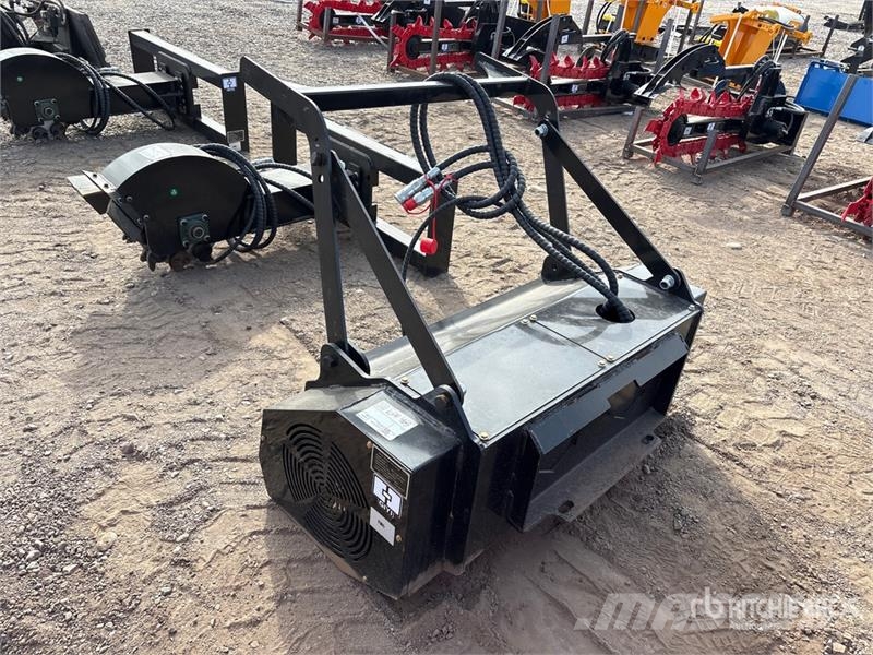 GIYI GY-ML45 32 in Mini Skid Steer Mulcher (Unused Šumski mulčeri