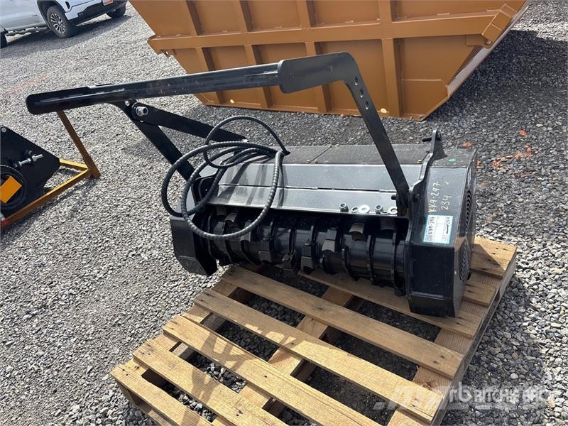 GIYI GY-ML45 32 in Mini Skid Steer Mulcher (Unused Trince forestali