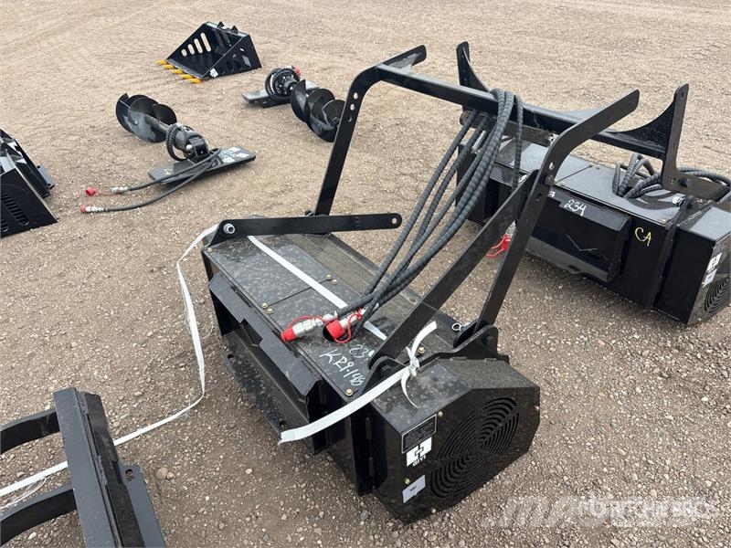 GIYI GY-ML45 32 in Mini Skid Steer Mulcher (Unused Šumarski malčeri