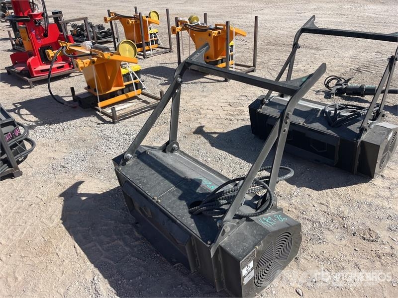 GIYI GY-ML45 32 in Mini Skid Steer Mulcher (Unused Forestry mulchers