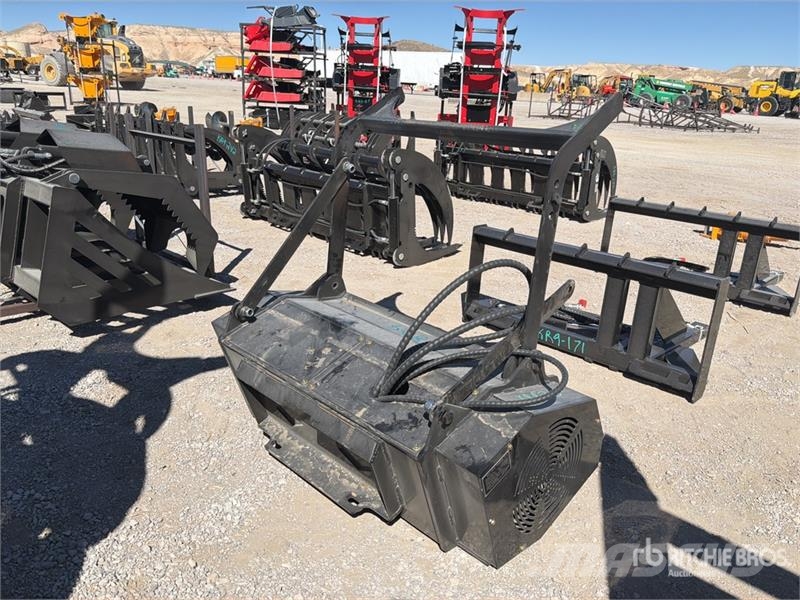  GIYI GY-ML45 32 in Skid Steer Mulcher (Unused) ماكينات تقطيع أخشاب الحراجة