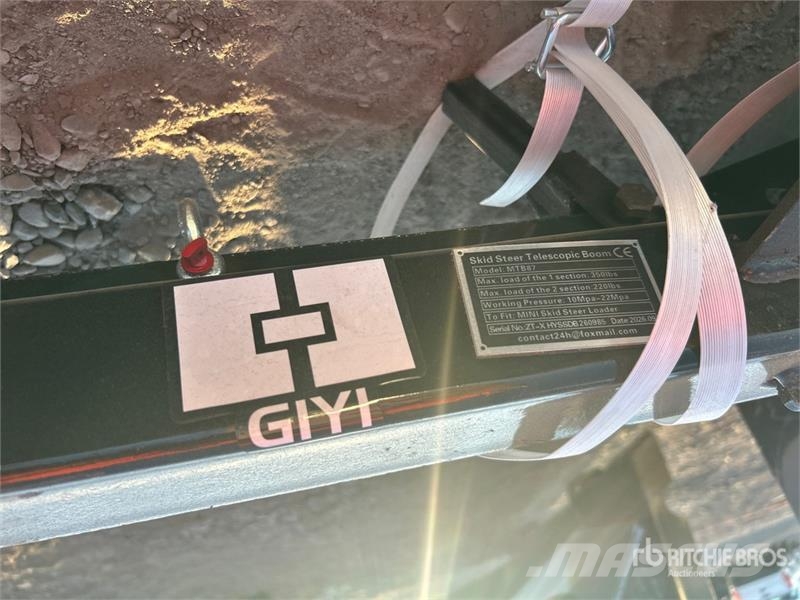 GIYI GY-MTB87 40 in Mini Telescopic Skid Steer Boo Muu