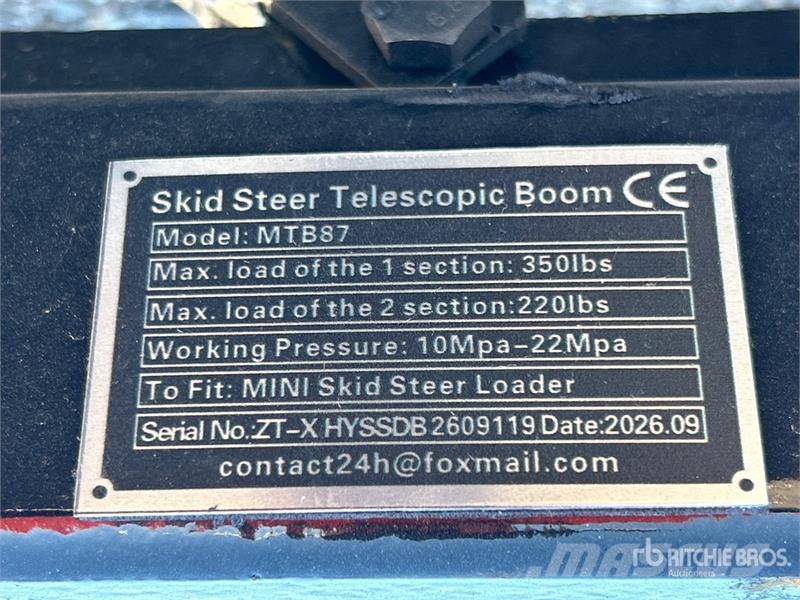  GIYI GY-MTB87 87 in Mini Skid Steer Boom (Unused) Építőipar - Egyebek