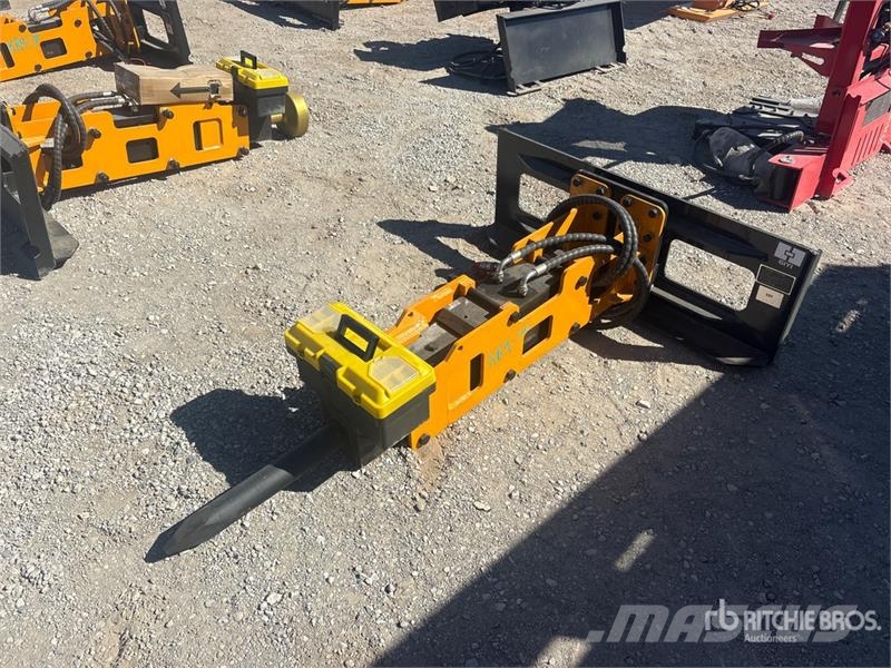 GIYI GY-P680 45 in Skid Steer Breaker (Unused) 브레이커