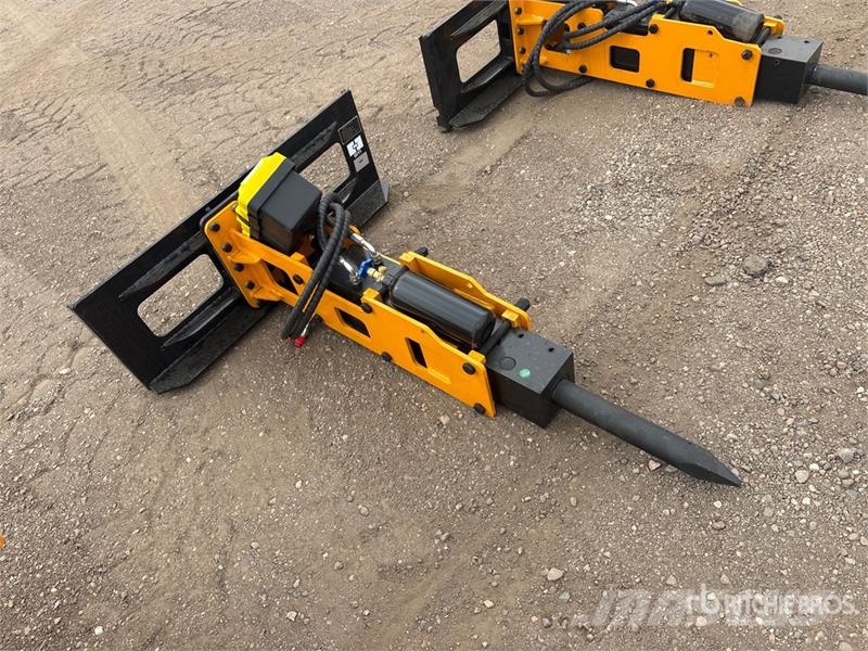  GIYI GY-P680 45 in Skid Steer Breaker (Unused) 鐵鎚/碎石機