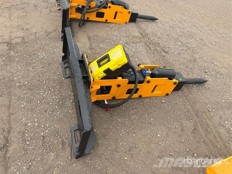  GIYI GY-P680 45 in Skid Steer Breaker (Unused) 鐵鎚/碎石機