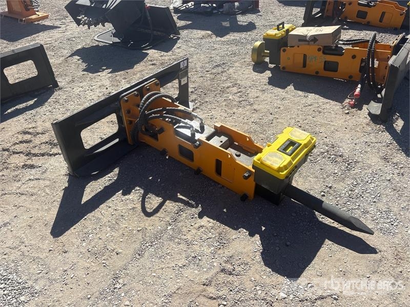 GIYI GY-P680 45 in Skid Steer Breaker (Unused) 브레이커