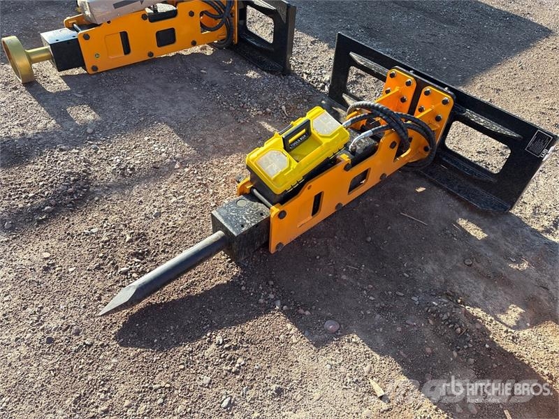 GIYI GY-P680 67 in Skid Steer Breaker (Unused) Martelos / Rompedores