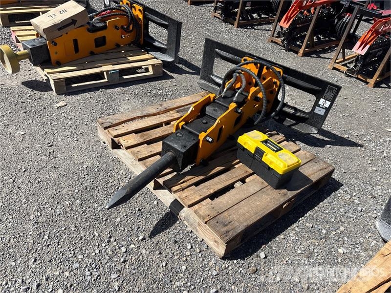 GIYI GY-P680 Skid Steer Breaker (Unused) Čekići