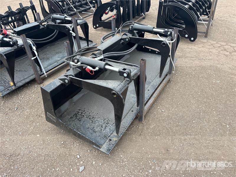 GIYI GY-PG72 72 in Skid Steer Grapple (Unused) Garras