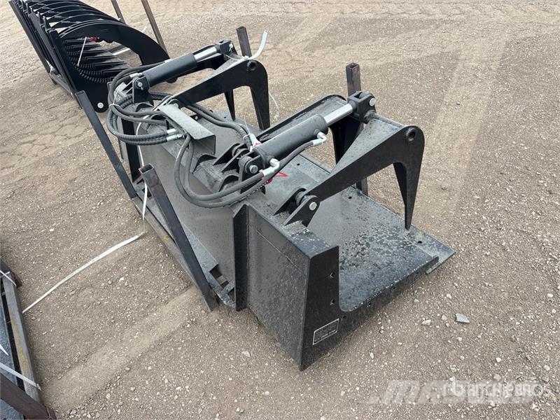 GIYI GY-PG72 72 in Skid Steer Grapple (Unused) Garras