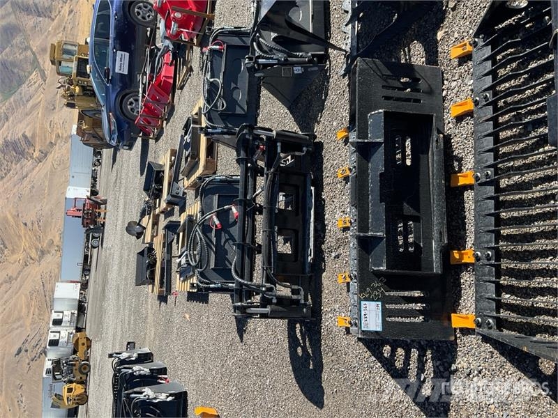 GIYI GY-RB44 24 in Skeleton Mini Skid Steer Bucket Godet