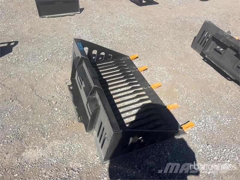 GIYI GY-RB44 43 in Rock Mini Skid Steer Bucket (Un Žlice