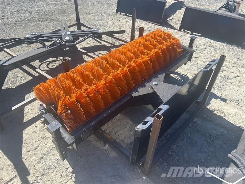  GIYI GY-SE61 61 in Skid Steer Broom (Unused) Brushes