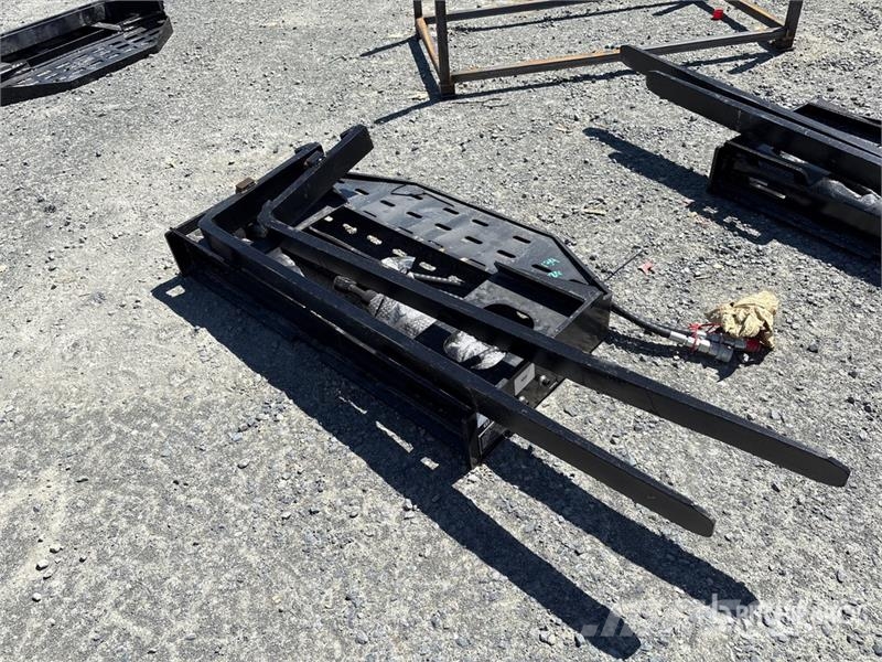 GIYI GY-SF60 60 in Side Shift Skid Steer Forks (Un Građevinarske viljuške