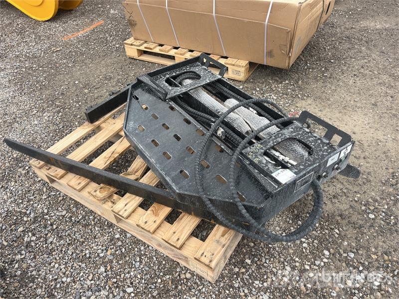  GIYI GY-SF60 60 in Skid Steer Forks (Unused) شوكات