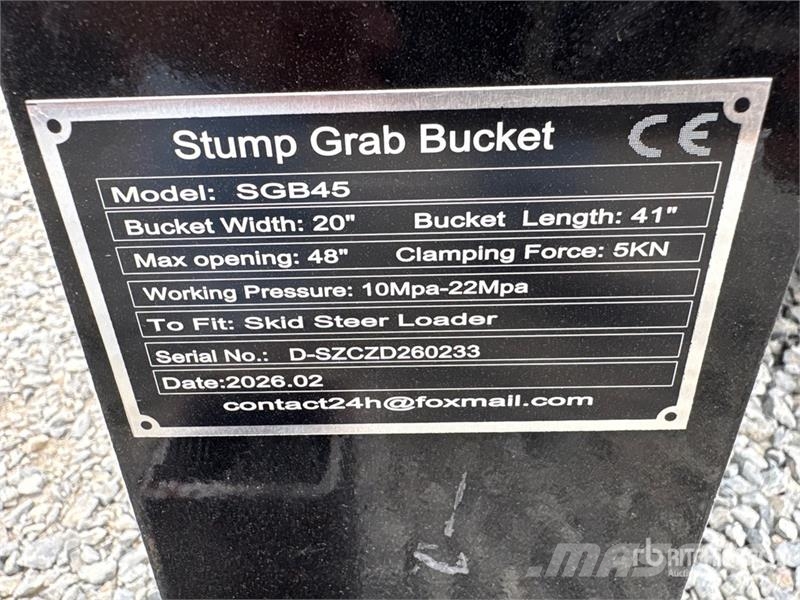 GIYI GY-SGB45 41 in Stump Skid Steer Grapple Bucke Grijpers